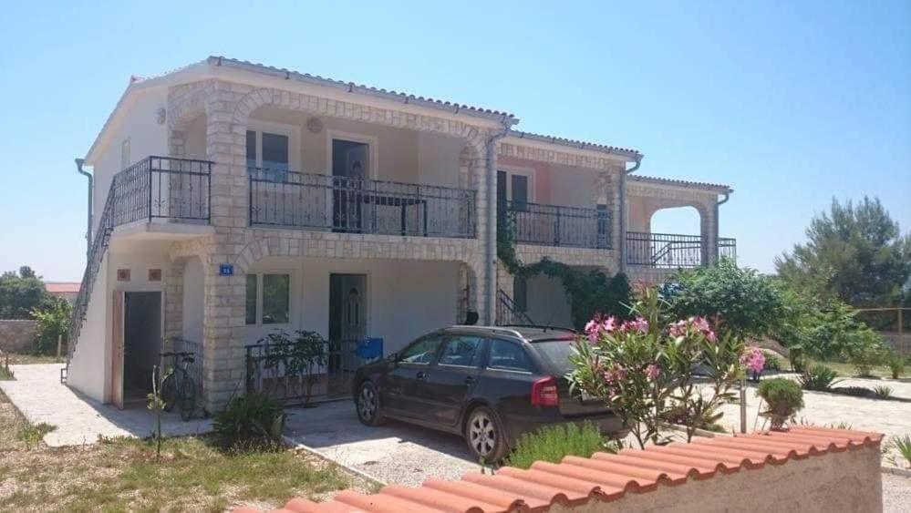 Apartmani Samanta Vir Exteriör bild